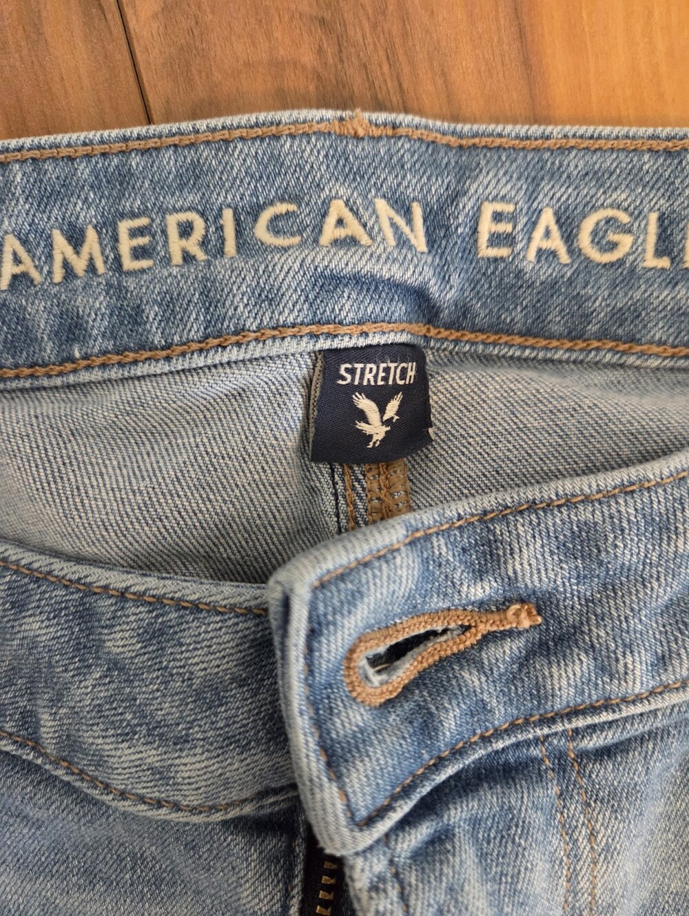 American Eagle Strigid Mom Jeans Bundle - Size 12 - Picture 3 of 3